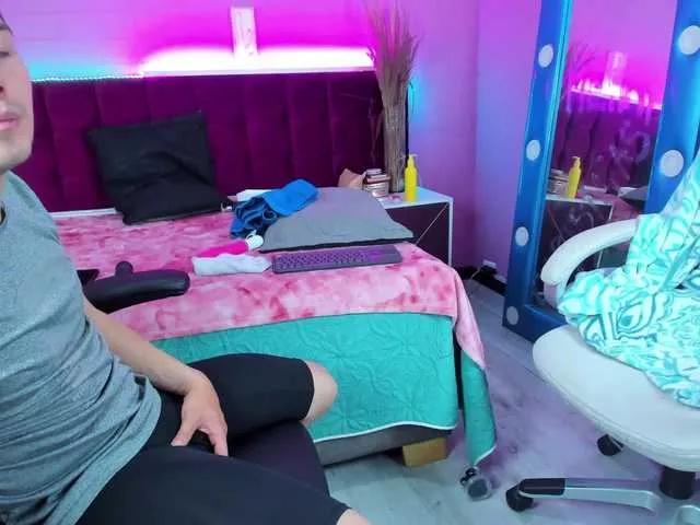 Danii-and-Jhon on BongaCams 