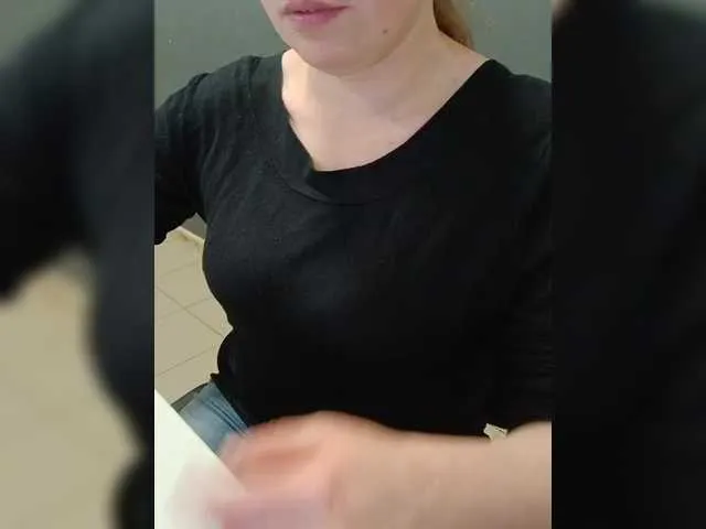 Darinac on BongaCams