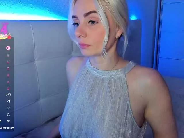 Dashulakiss1 from BongaCams