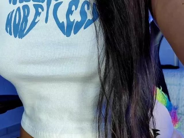 deeluna on BongaCams 