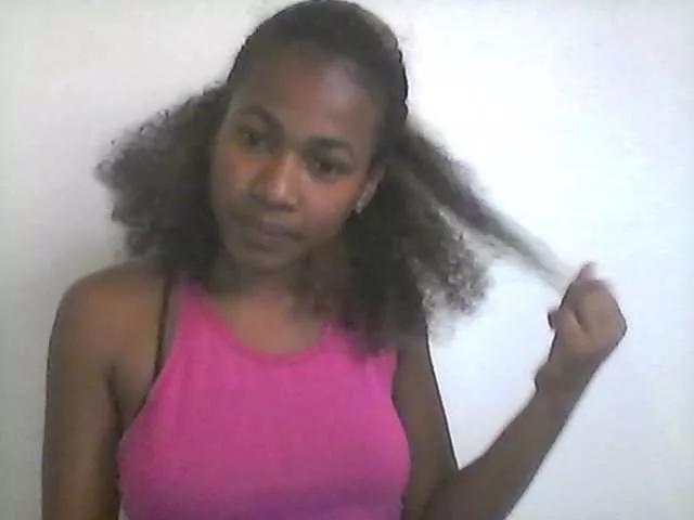 Denise113 on BongaCams 