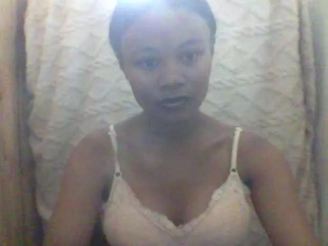 Dilliannah on BongaCams 