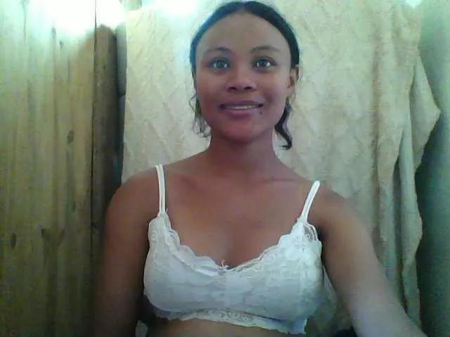 Dilliannah on BongaCams 