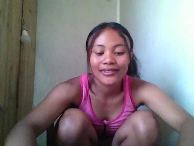 Dilliannah on BongaCams 