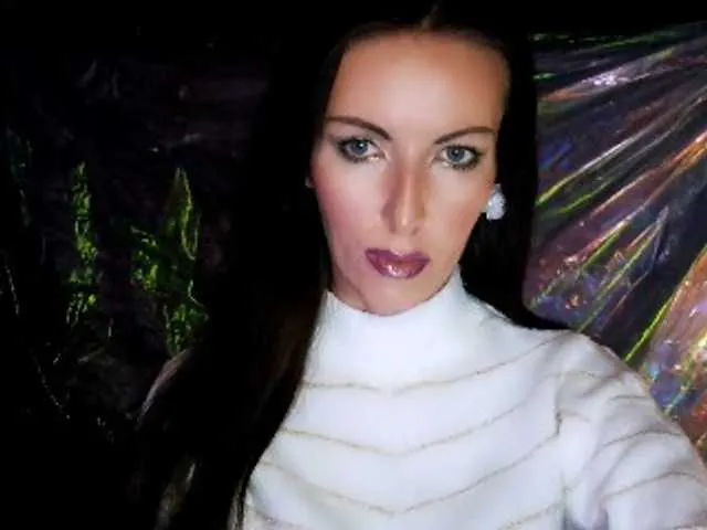 DizaKitty on BongaCams