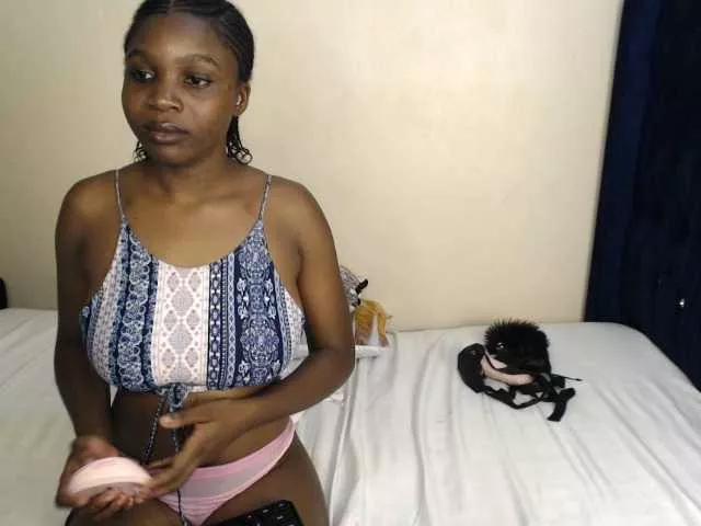 Ebonyfine on BongaCams