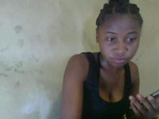 Elianash on BongaCams 