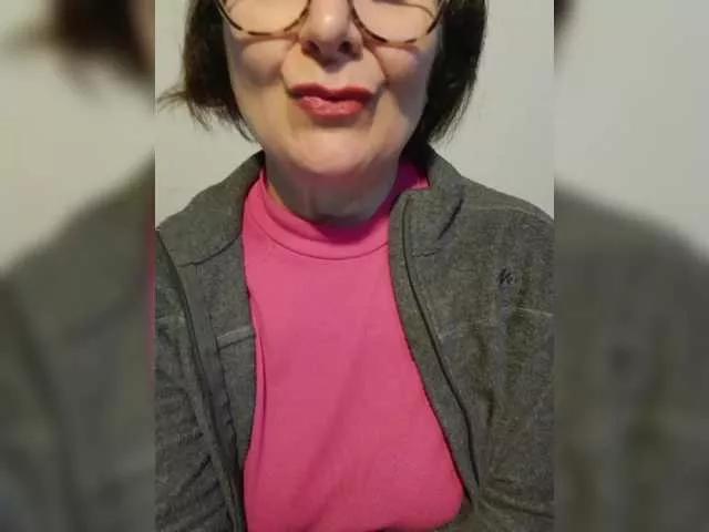 Hot ElitalianMilf wants you to fuck her body now ElitalianMilf from BongaCams