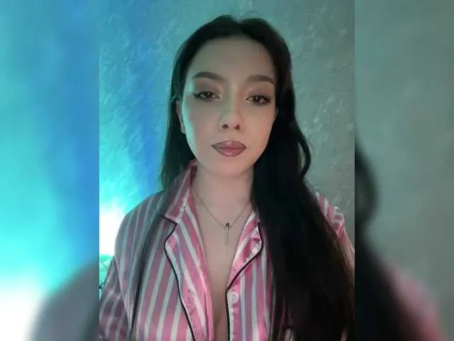 ElliLin —  Dildo in pussy to cum @total --  : @sofar , @remain    !