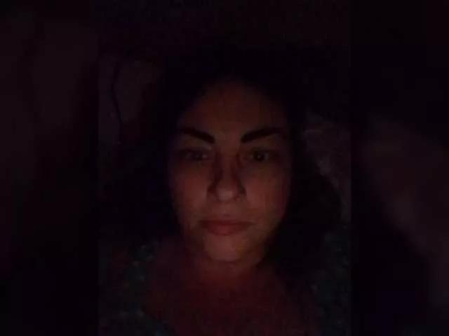 Ellisha-Ellis on BongaCams