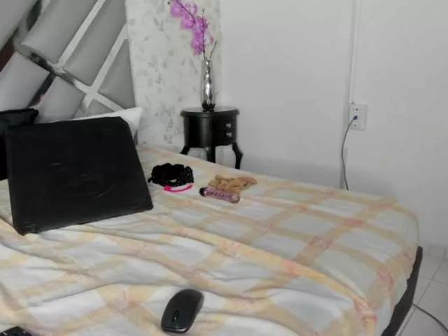 Emiliana-sweet on BongaCams 