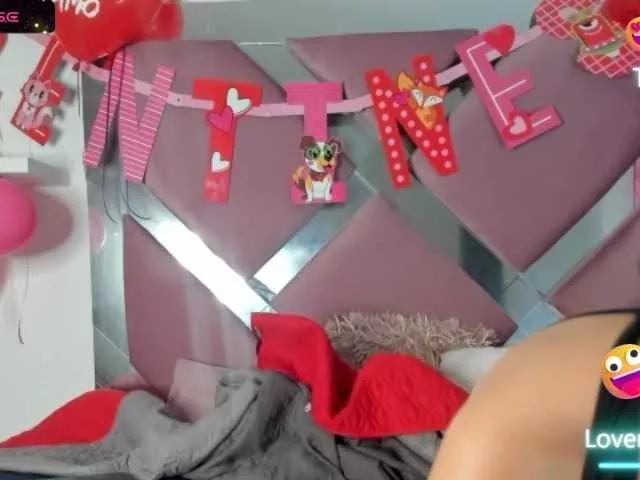 emmyymiller1 on BongaCams 