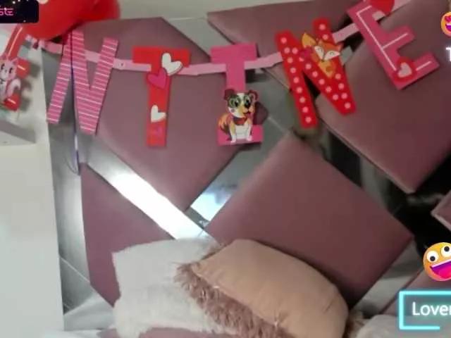 emmyymiller1 on BongaCams 
