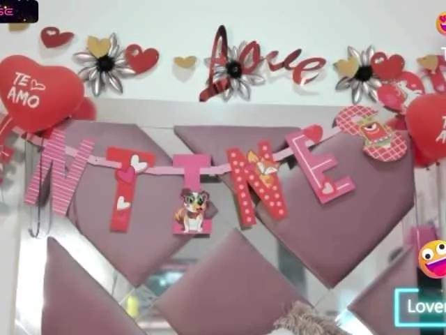 emmyymiller1 on BongaCams 