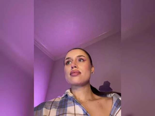 Freechat Enchantix on BongaCams