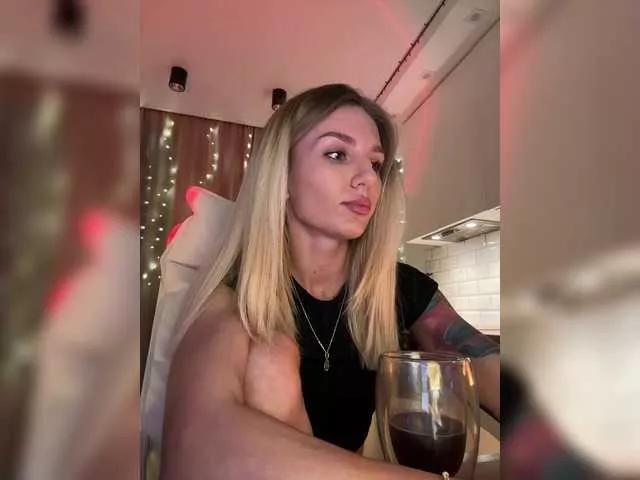 Offline EnlivenLuv on BongaCams