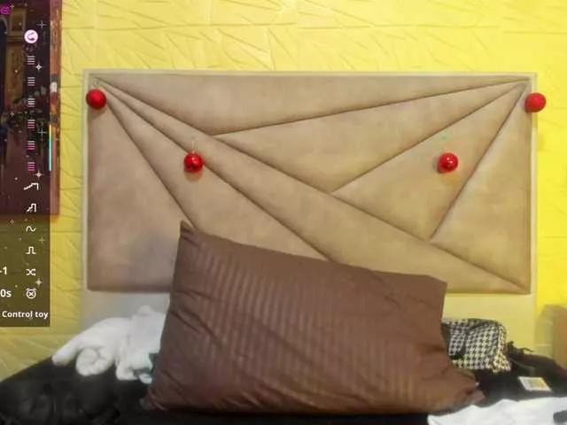 Offline Esmeralda-Oik on BongaCams