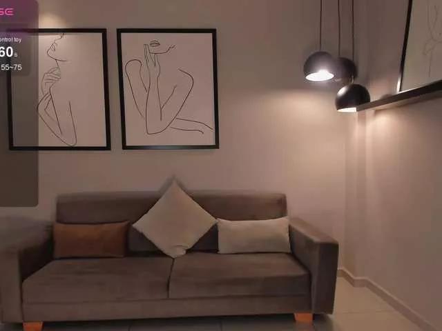 EsmeraldaLevy on BongaCams
