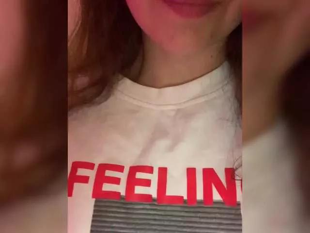 FeeBee on BongaCams 