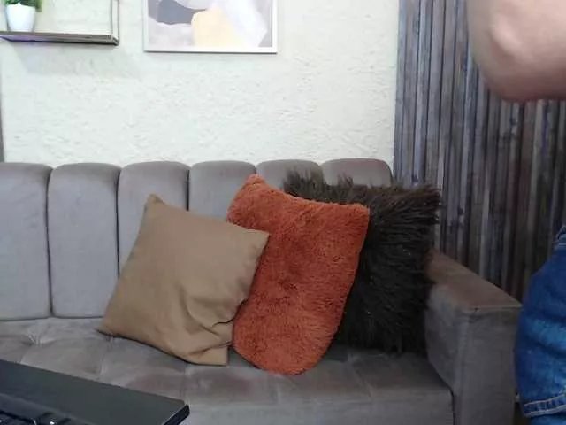 GagingZhara on BongaCams 