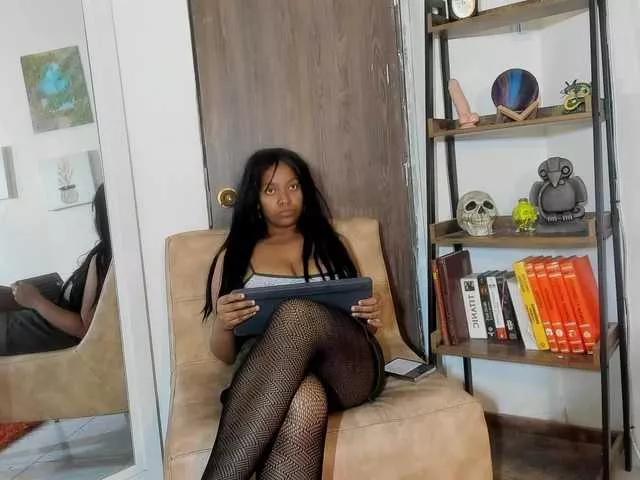 Offline gia-fantasy- on BongaCams