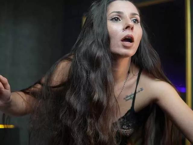 GiaEasyIce from BongaCams