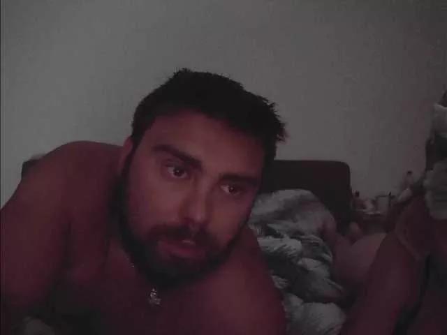 HisLittleSlut06 on BongaCams
