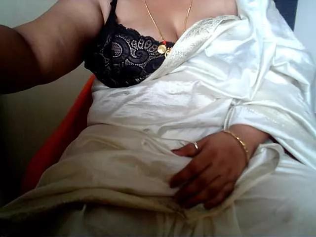 hotpavitra on BongaCams