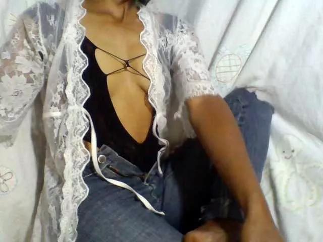 Offline Imanoellah on BongaCams