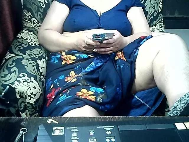 Indianbhabhimilf40 on BongaCams 
