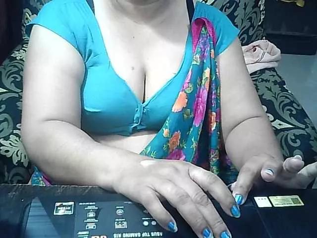 Indianbhabhimilf40 on BongaCams 