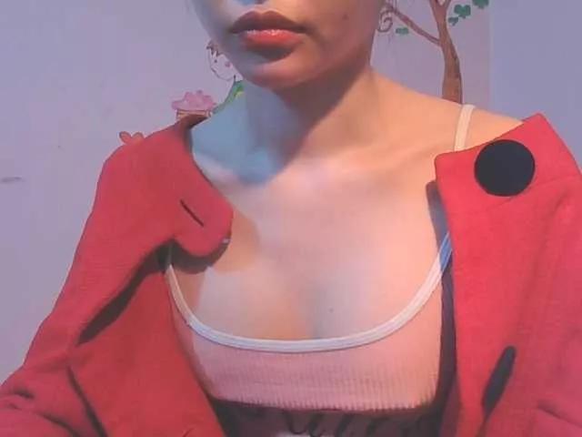 inHI on BongaCams 