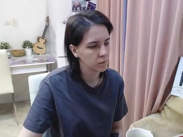 IrwiTomboy on BongaCams 