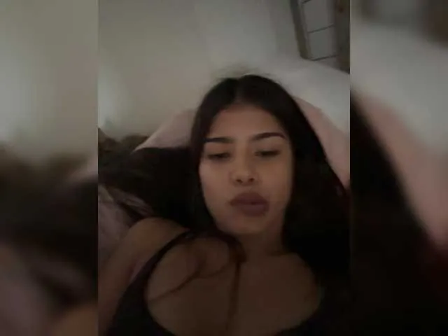 IsaBella-1 on BongaCams