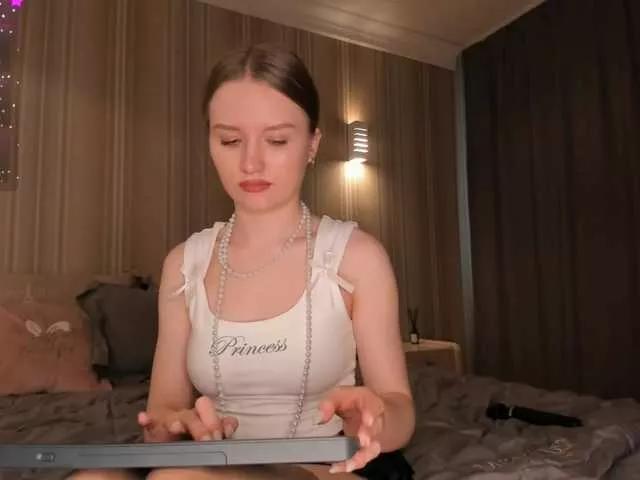 IsabellaTorrance on BongaCams 