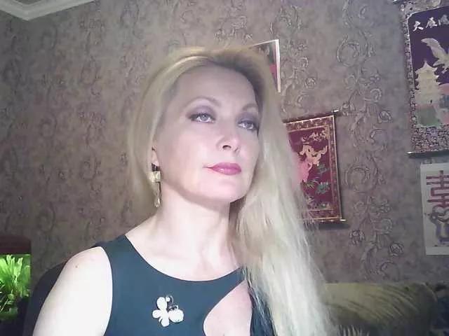 JanessNE on BongaCams 