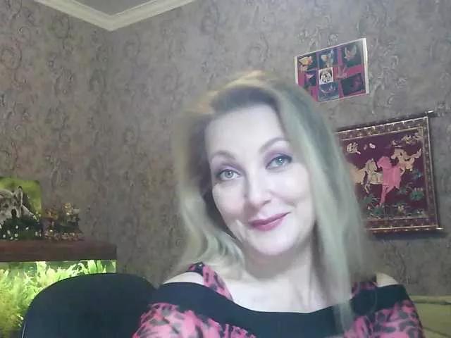 JanessNE on BongaCams 