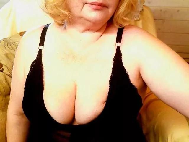 Janna2210 on BongaCams 