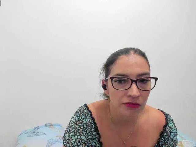 jeniferblanco on BongaCams 