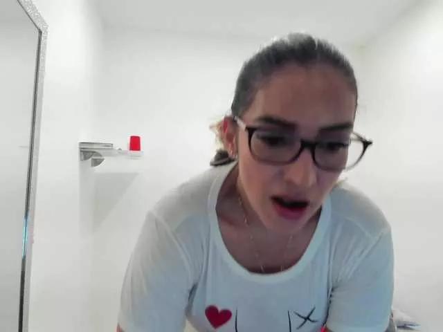 jeniferblanco on BongaCams 