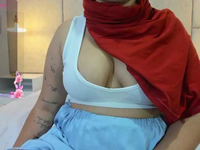 kaiiraa-- on BongaCams 