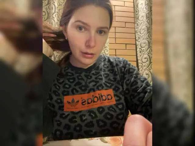 KaraMeld on BongaCams 