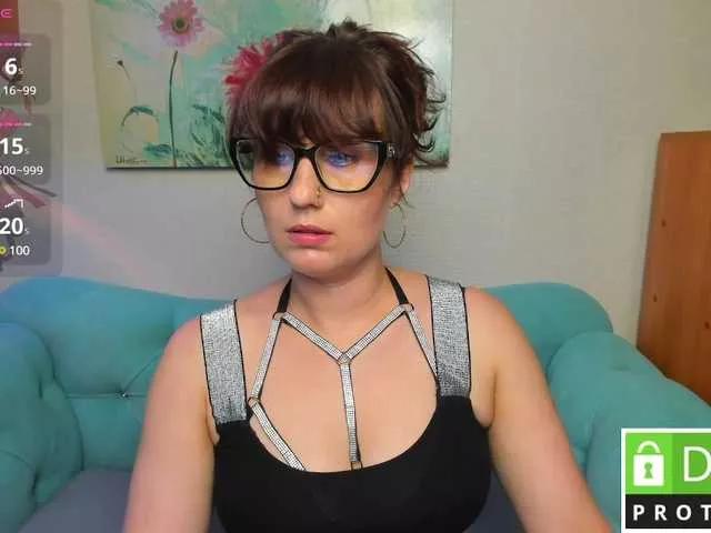 Offline karilana on BongaCams