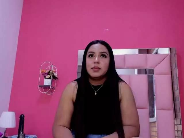 Join Karolhot69, she wants to masturbate for you Karolhot69 from BongaCams