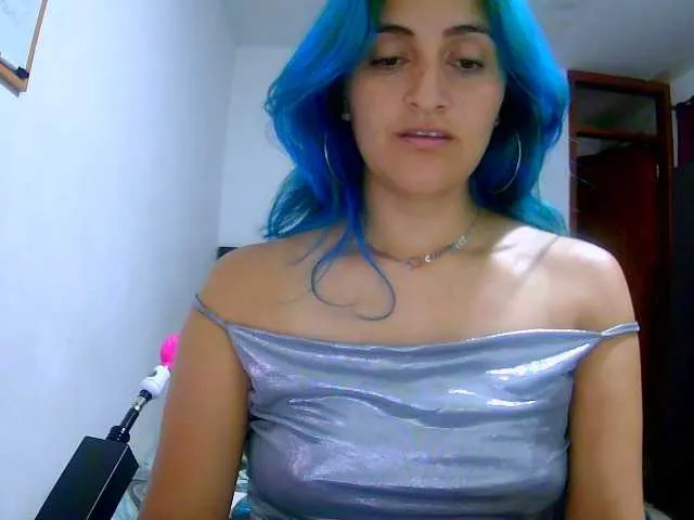KarolLove67 — Soy nueva, ven y s mi maestro, domame a tu gusto!