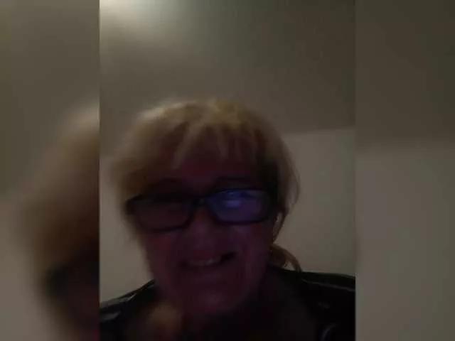 KASANDRABOLOSHKA on BongaCams 