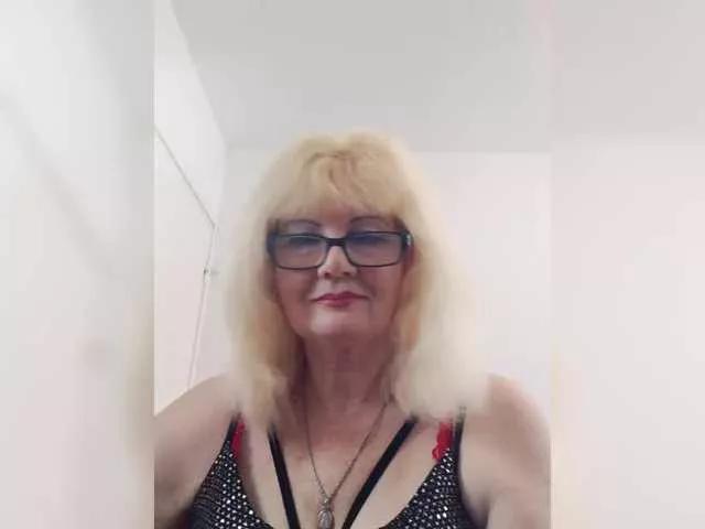 KASANDRABOLOSHKA on BongaCams 