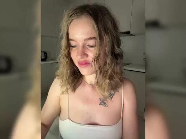 KateDanverr on BongaCams 