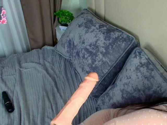 Offline katerine-Monroe on BongaCams