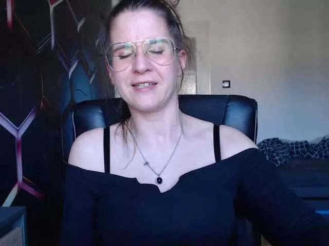 Offline KayaCute on BongaCams